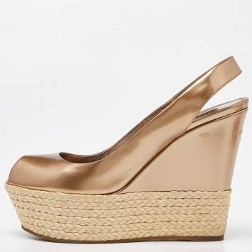 Pre Owned Louis Vuitton Gold Patent Leather Lagoon Raffia Wedge Slingback Sandals Size 37.5
