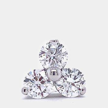 Pre Owned 10K 3 Stone Clover Pendant (1/2 Ctw)