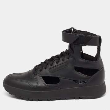 Pre Owned Maison Martin Margiela X Reebok Black Leather Tabi High Top Sneakers Size 39