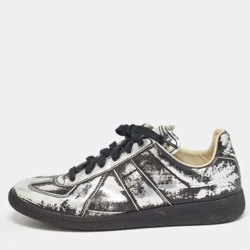 Pre Owned Maison Martin Margiela Silver/Black Leather Replica Sneakers Size 39