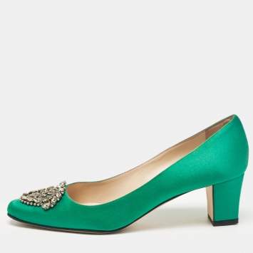 Pre Owned Manolo Blahnik Green Satin Okkaava Crystal Embellished Pumps Size 37.5