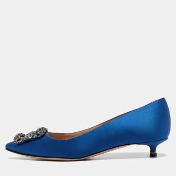 Pre Owned Manolo Blahnik Blue Satin Hangisi Pumps Size 37
