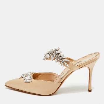 Pre Owned Manolo Blahnik Lurum Size 38 Beige Satin Crystal Embellished Mules