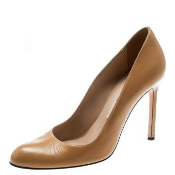 Pre Owned Manolo Blahnik Beige Leather BB Pumps Size 38.5