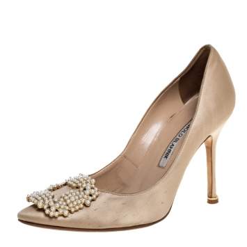 Pre Owned Manolo Blahnik Beige Satin Hangisi Pearl Embellished Pumps Size 36.5