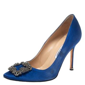Pre Owned Manolo Blahnik Blue Satin Hangisi Crystal Embellished Pumps Size 38.5