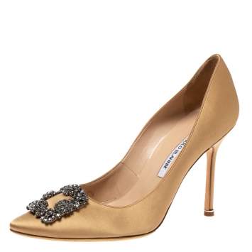Pre Owned Manolo Blahnik Metallic Gold Satin Hangisi Crystal Embellished Pumps Size 40.5
