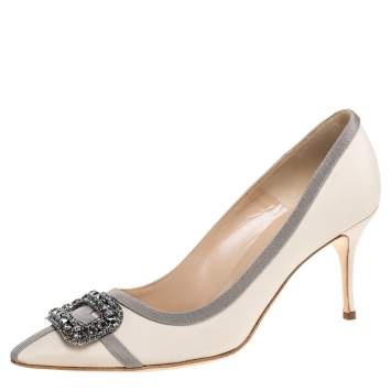 Pre Owned Manolo Blahnik Beige Satin Gotrian Crystal Embellished Pointed Toe Pumps Size 40.5