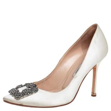 Pre Owned Manolo Blahnik White Satin Hangisi Crystal Embellished Pumps Size 38.5
