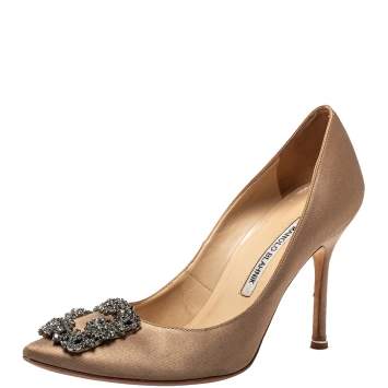 Pre Owned Manolo Blahnik Beige Satin Hangisi Pumps Size 37.5
