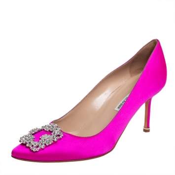 Pre Owned Manolo Blahnik Pink Satin Hangisi Embellished Pumps Size 40
