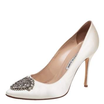 Pre Owned Manolo Blahnik Ivory Satin Okkava Pumps Size 39