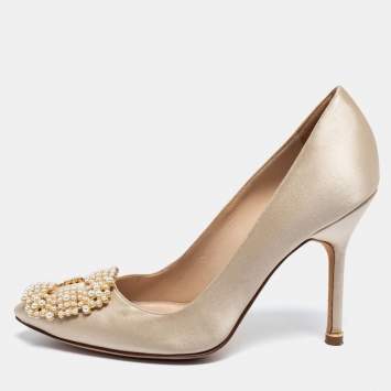 Pre Owned Manolo Blahnik Ivory Satin Pearl Embellished Hangisi Pumps Size 35.5