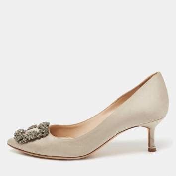 Pre Owned Manolo Blahnik Grey Satin Hangisi Pumps Size 35