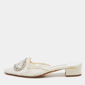 Pre Owned Manolo Blahnik White Lace Crystal Embellished Block Heel Pumps Size 37