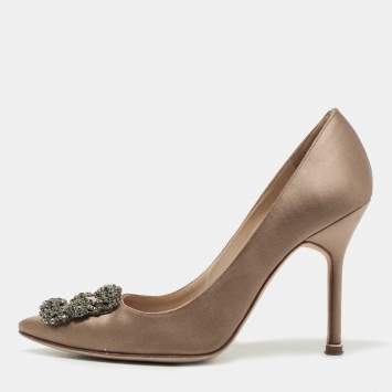 Pre Owned Manolo Blahnik Beige Satin Hangisi Pumps Size 37.5