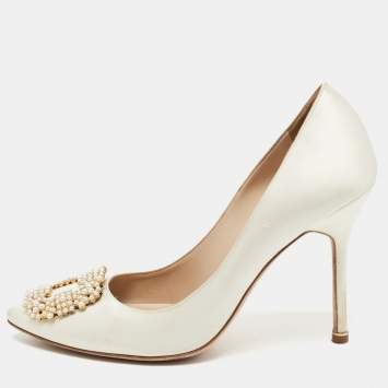 Pre Owned Manolo Blahnik White Satin Faux Pearl Embellished Hangisi Pumps Size 40