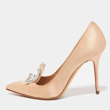 Pre Owned Manolo Blahnik Beige Satin Borlak Pointed Toe Pumps Size 37.5