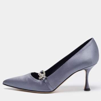 مملوكة مسبقًا Manolo Blahnik Grey Satin Crystal Embellished Mary Jane Pointed Toe Pumps Size 38.5