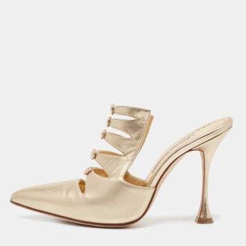 مملوكة مسبقًا Manolo Blahnik Metallic Gold  Leather Mules Size 38