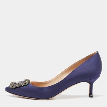 Pre Owned Manolo Blahnik Navy Blue Satin Hangisi Pumps Size 37.5