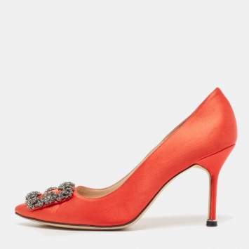 Pre Owned Manolo Blahnik Red Satin Hangisi Pumps Size 37