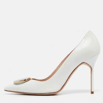 Pre Owned Manolo Blahnik White Leather Embellished Pointed Toe Pumps Size 37.5