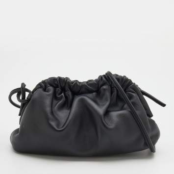 Pre Owned Mansur Gavriel Black Gathered Leather Mini Cloud Clutch Bag