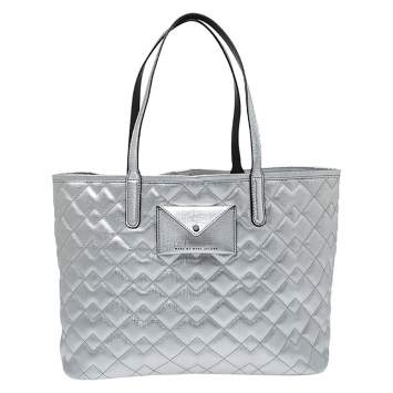 Pre Owned Marc By Marc Jacobs Silver Quilted PVC Metropolitote Tote