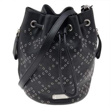 مملوكة مسبقًا Marc by Marc Jacobs Black Leather Studded Bucket Shoulder Bag