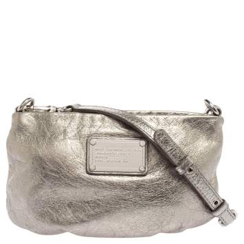 مملوكة مسبقًا Marc by Marc Jacobs Silver Leather Crossbody Bag