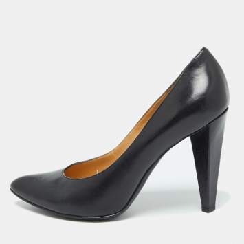 Pre Owned Marc by Marc Jacobs Black Leather Pumps Size 38