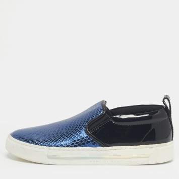 Pre Owned Marc by Marc Jacobs Blue/black python embossed and patent leather Broome slip on Sneakers