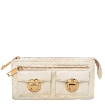 Pre Owned Marc Jacobs Cream Patent Leather Double Pocket Wallet