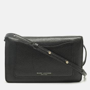 مملوكة مسبقًا Marc Jacobs Black Leather Flap Crossbody Bag