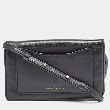 Pre Owned Marc Jacobs Black Leather Recruit Wallet on Strap 