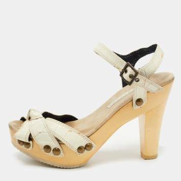 Pre Owned Marc Jacobs Cream Croc Embossed Leather Ankle Strap Clog Sandals Size 39