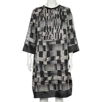 Pre Owned Max Mara Monochrome Printed Silk Embellished Neck Detailed Dress L