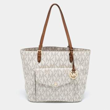 Pre Owned Michael Kors White/Beige Signature Coated Canvas and Leather Jet Set Pocket Tote