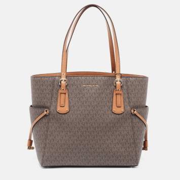 Pre Owned Michael Kors Brown/Tan Signature Coated Canvas and Leather Voyager Tote 