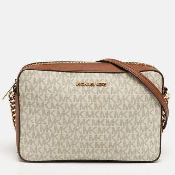 مملوكة مسبقًا Michael Kors Jet Set Camera Brown/Off White Signature Coated Canvas and Leather Crossbody Bag