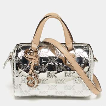 مملوكة مسبقًا Michael Kors Grayson Silver Signature Embossed Mirror Patent Leather Duffle Crossbody Bag