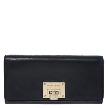 Pre Owned Michael Kors Black Leather Flap Continental Wallet