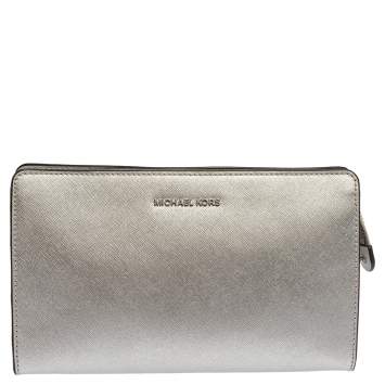 Pre Owned Michael Kors Metallic Silver Leather Crossbody Bag