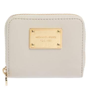 Pre Owned Micheal Kors White Leather Zip Around Wallet