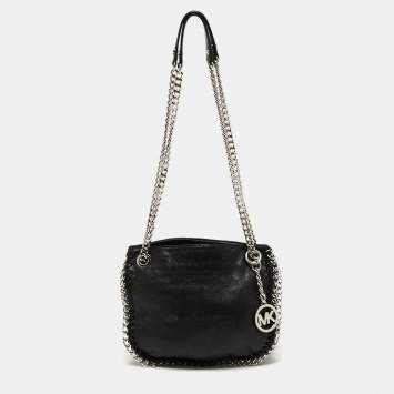 مملوكة مسبقًا Michael Kors Black Leather Chelsea Shoulder Bag