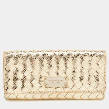 Pre Owned Michael Kors Gold Woven Laminated Leather Logo Flap Clutch