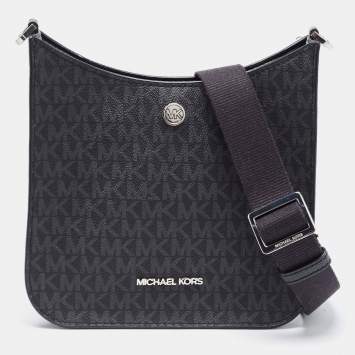 Pre Owned Michael Kors Black Signature Coated Canvas Briley Messenger Bag