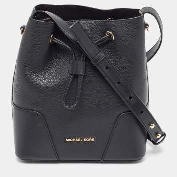 Pre Owned Michael Kors Black Leather Nicole Bucket Bag