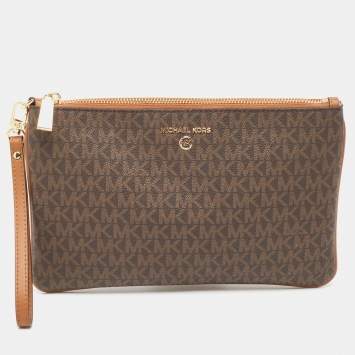 Pre Owned Michael Kors Brown/Tan Signature Coated Canvas Zip Wristlet Pouch